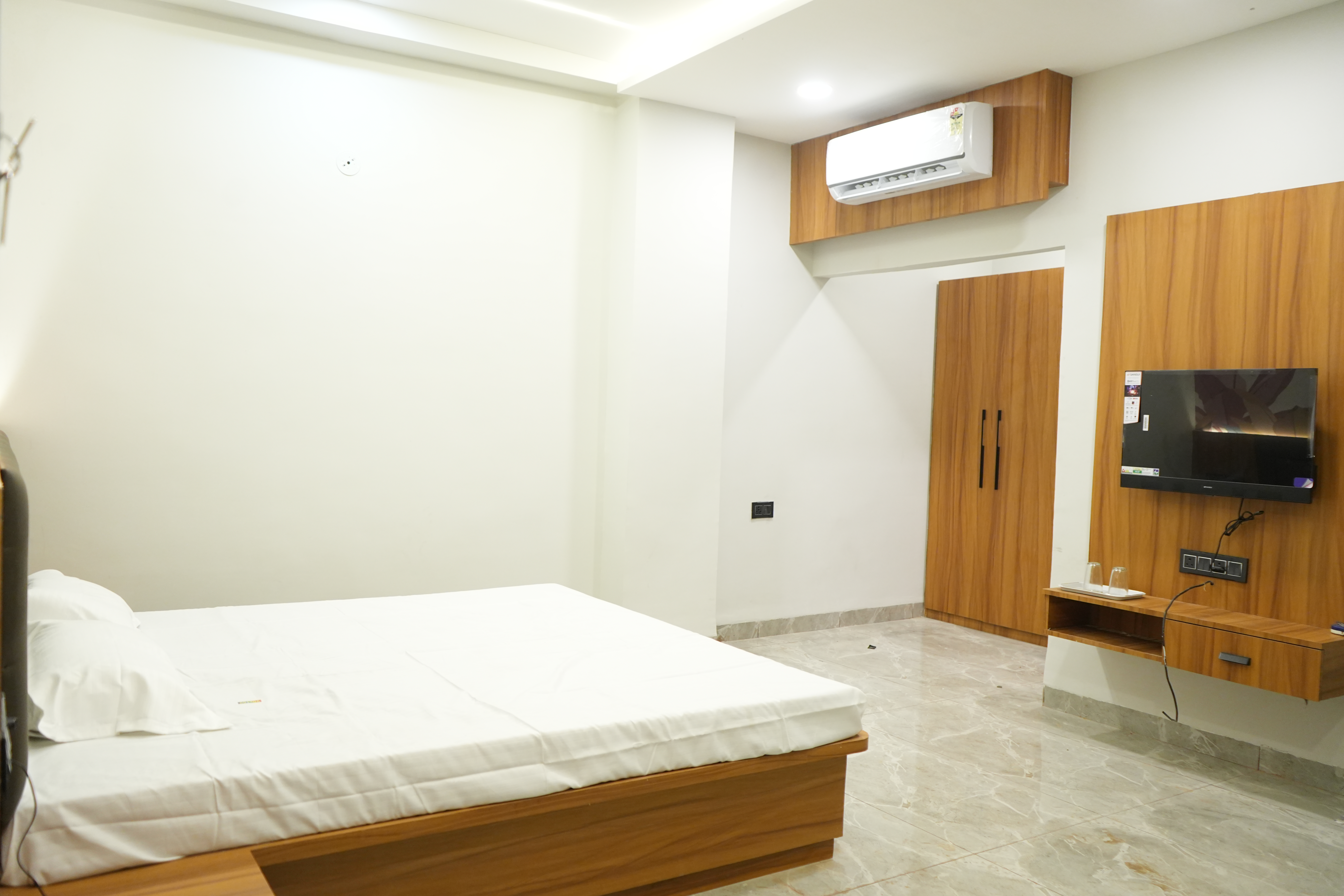 Luxury Suites